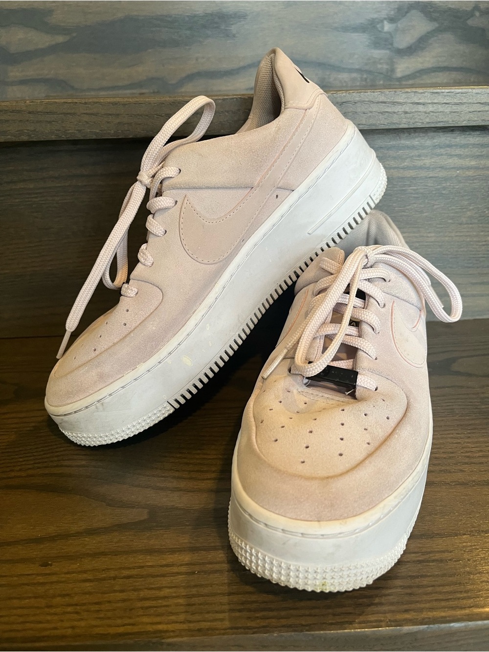 Nike Air Force 1 Sage Low in “Barely Rose” Size 8.5
